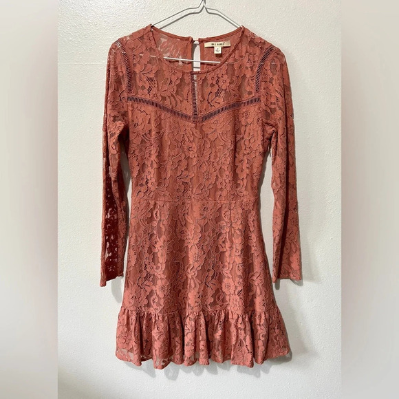Miami Floral Lace Dusty Rose Mini Dress - Small - Picture 3 of 7